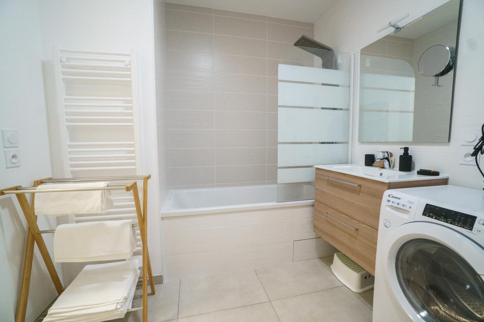 Royal Park Lake View Apartment Εβιάν-λε-Μπαιν Εξωτερικό φωτογραφία