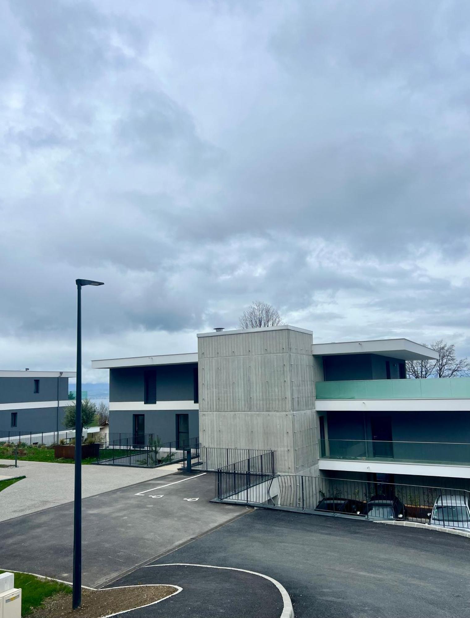 Royal Park Lake View Apartment Εβιάν-λε-Μπαιν Εξωτερικό φωτογραφία